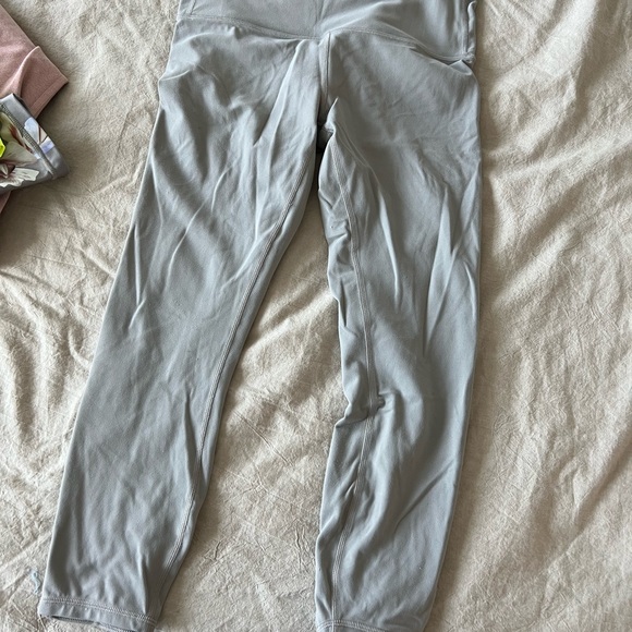 (❗️Need to sell this week-LIKE NEW) 4 legging bundle (3x Athleta & 1x fabletics) - Picture 14 of 16